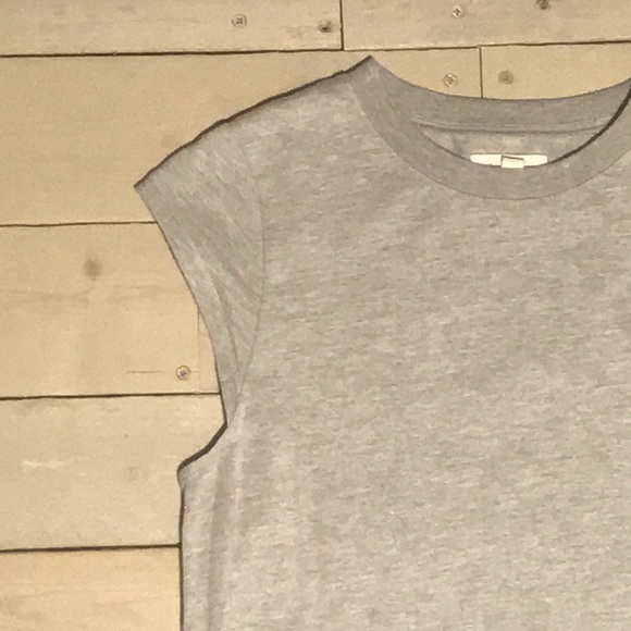 Gray Tunic - Picture 2 of 4